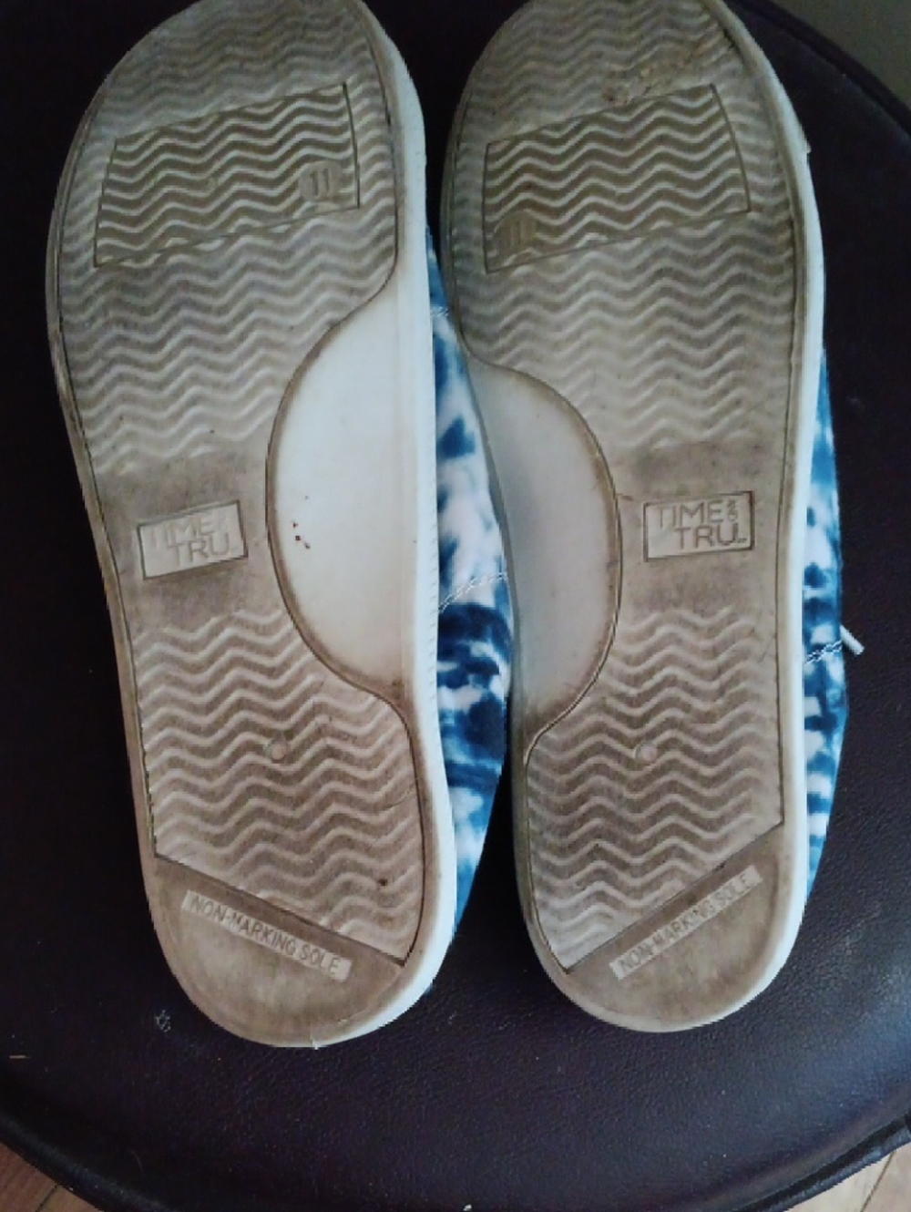 Time and Tru Blue Tie-Dye Canvas Sneakers - Picture 3 of 4